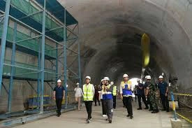 Wapres Gibran Kunjungi Terowongan Selili