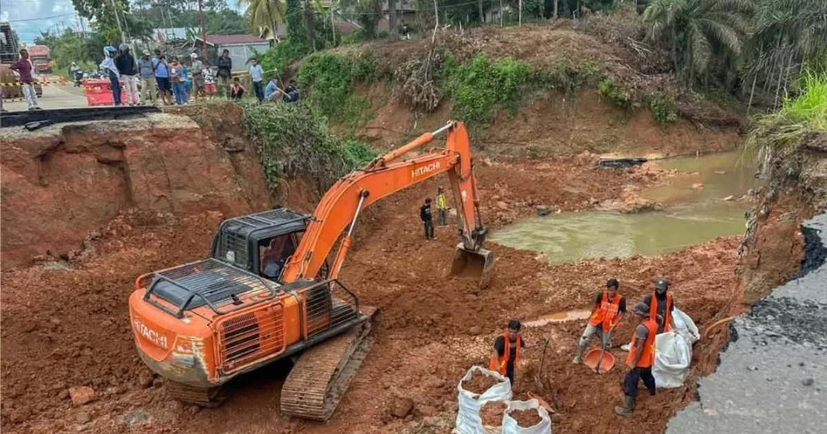 Jalan Amblas Jambi-Sumbar