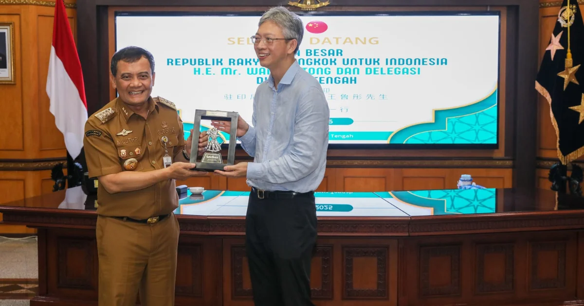 Tawarkan Tiga Proyek Strategis, Gubernur Jateng Bidik Investasi Tiongkok